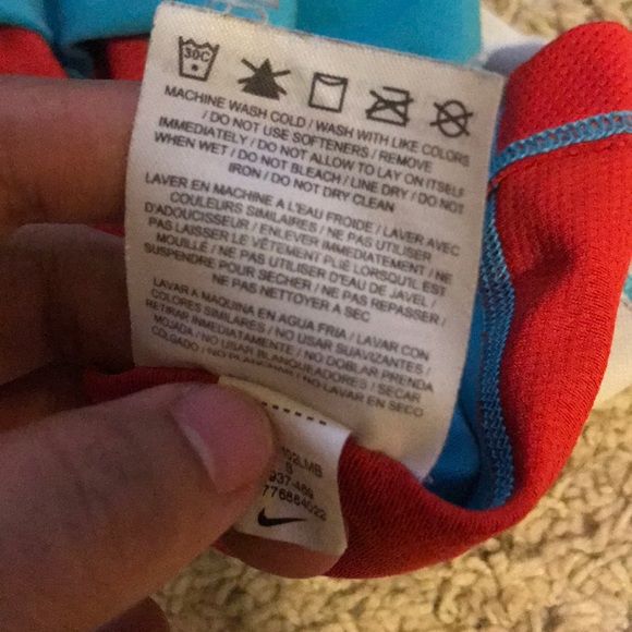 Dri-fit nike top - Picture 4 of 4